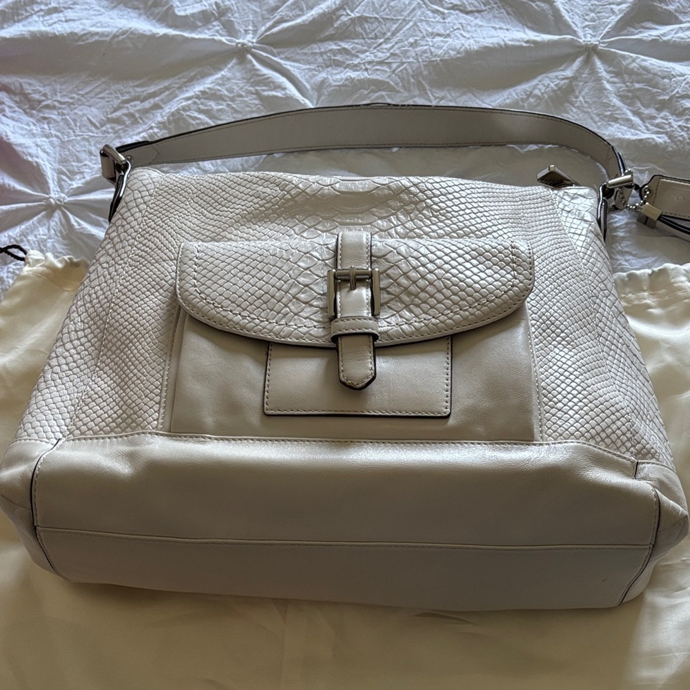 Coach Off-White Snakeskin Shoulder Bag (Charley Python rare bag)